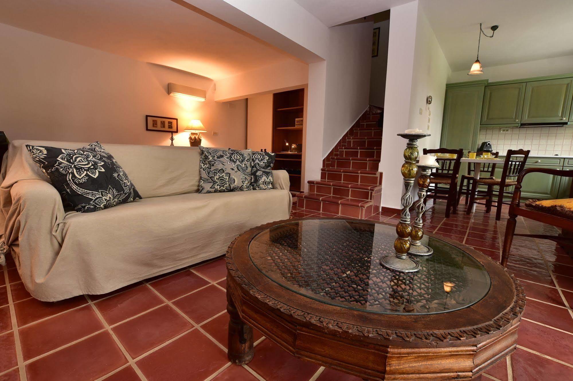 Ktima Grammeno Beachside Villa パレオコラ エクステリア 写真